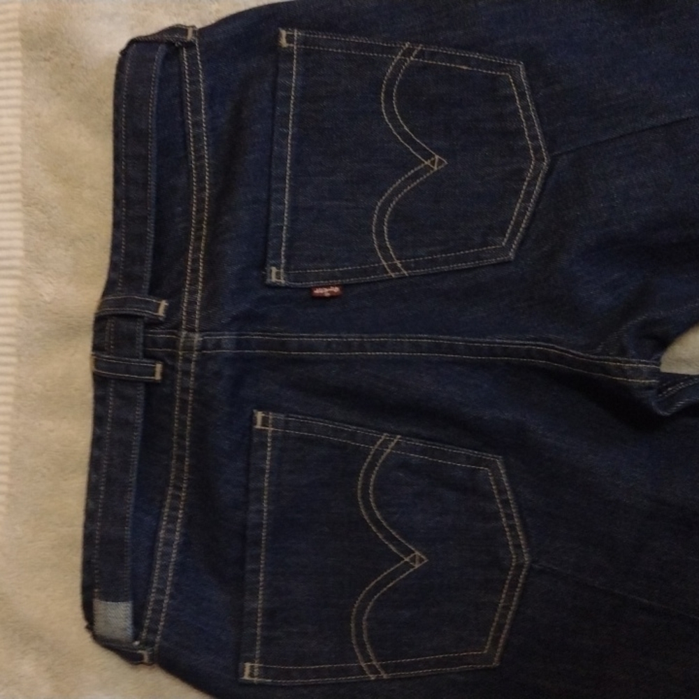 Levi's Jeans - Picture 4 of 16